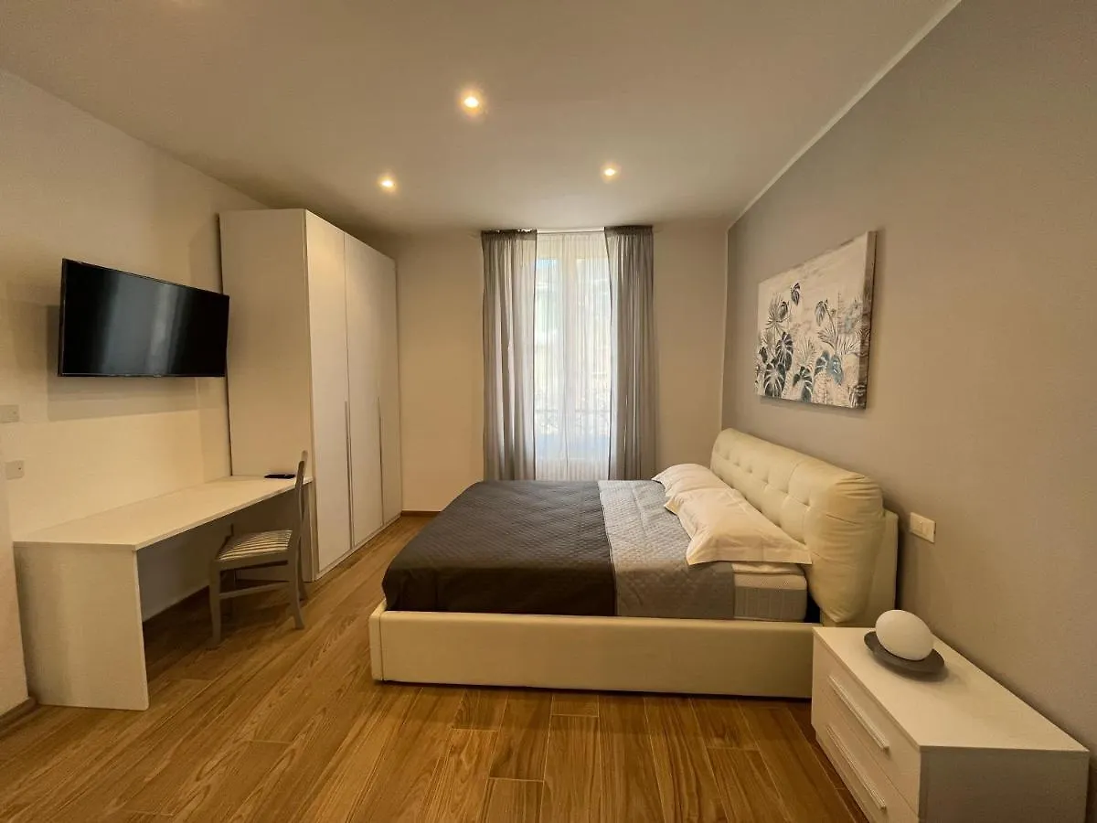 Levante Central Rooms Levanto Guest house